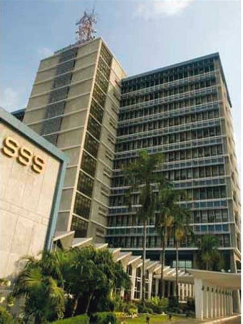 SSS launches photo exhibit for 59th anniversary celebration.